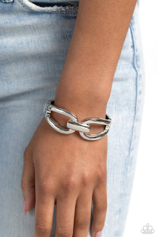 Mechanic Masquerade - Silver - Paparazzi Bracelet Image