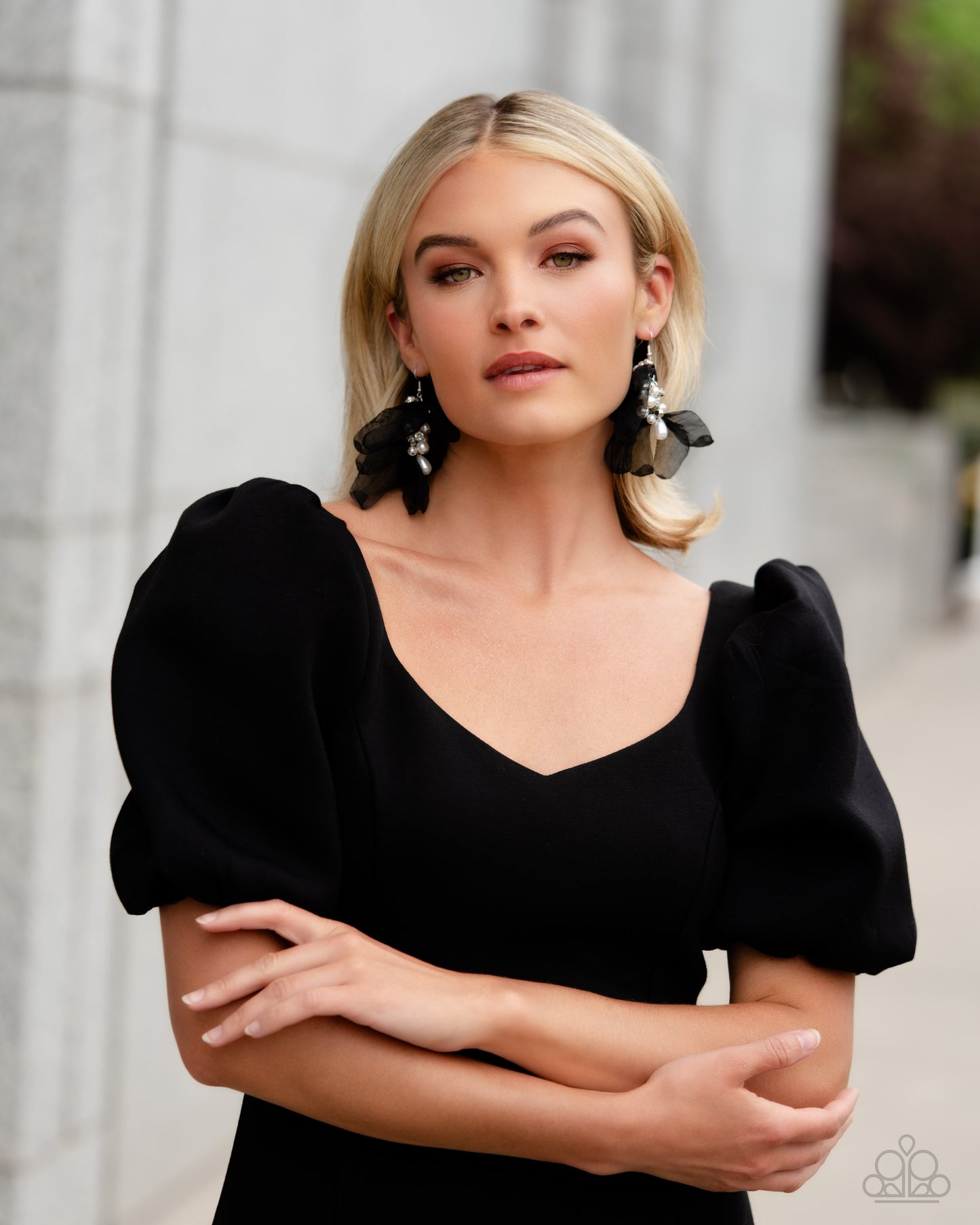 Paparazzi Earring ~ Cosmopolitan Charisma - Black