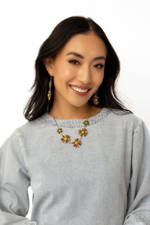 SUN and Fancy Free - Green - Paparazzi Necklace Image