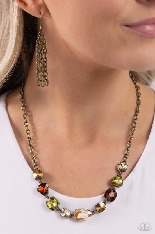 Emphatic Edge - Brass - Paparazzi Necklace Image
