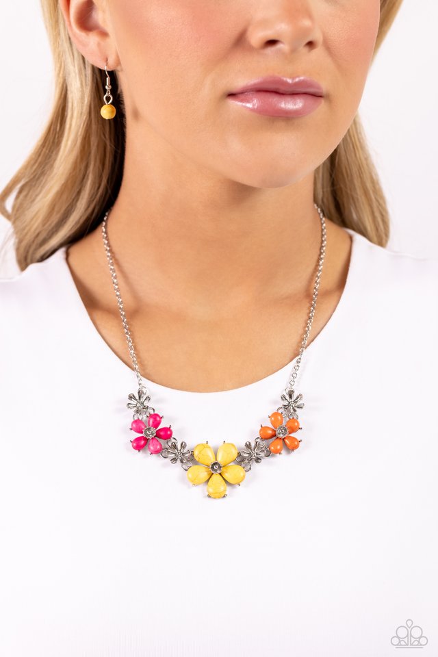 Growing Garland - Yellow - Paparazzi Necklace Image