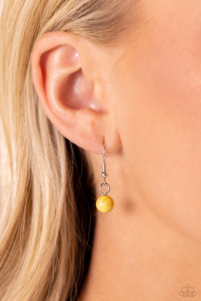 Growing Garland - Yellow - Paparazzi Necklace Image