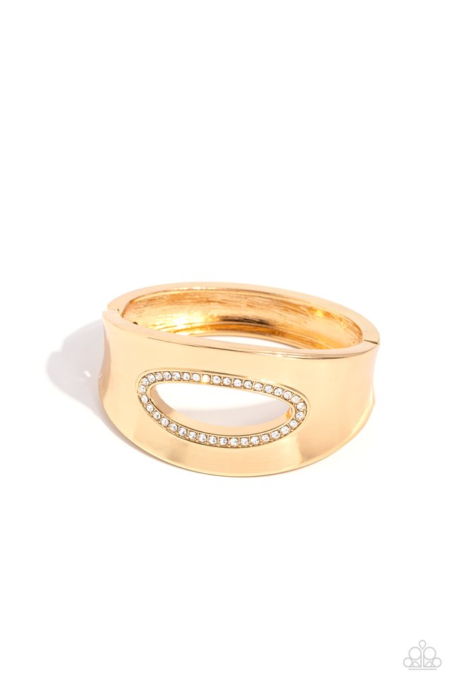 Raised in Radiance - Gold - Paparazzi Bracelet Image