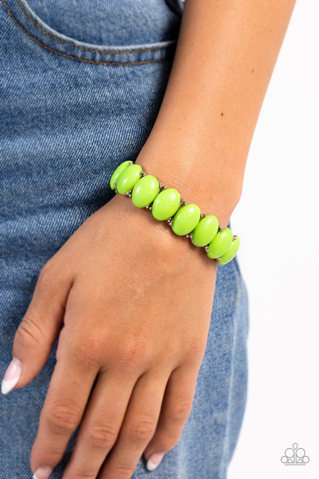 Starting OVAL - Green - Paparazzi Bracelet Image