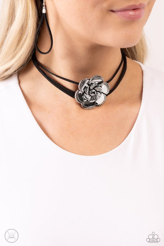Textured Tapestry - Black - Paparazzi Necklace Image