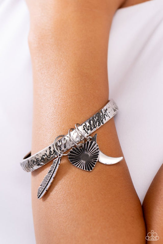 Free-Spirited Fantasy - Silver - Paparazzi Bracelet Image