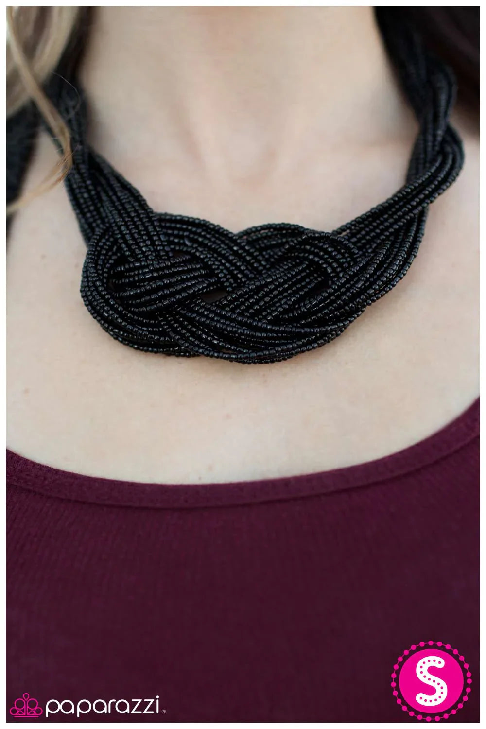 Paparazzi Necklace ~ Standing Ovation - Black