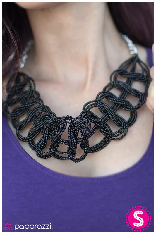 Paparazzi Necklace ~ BRAID New Girl - Black