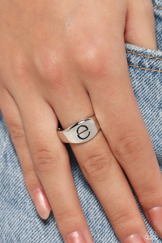 Monogram Memento - Silver - E - Paparazzi Ring Image