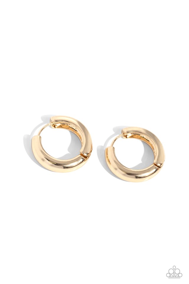 Simply Sinuous - Gold - Paparazzi Earring Image