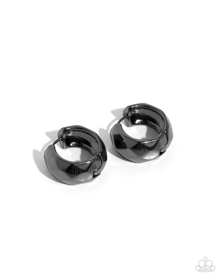 Patterned Past - Black - Paparazzi Earring Image