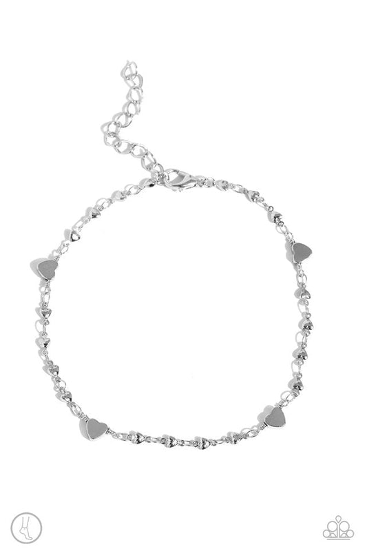 Highlighting My Heart - Silver - Paparazzi Bracelet Image