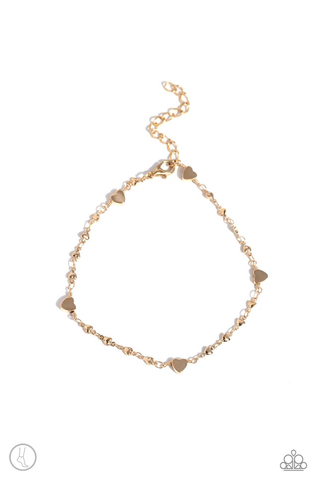 Highlighting My Heart - Gold - Paparazzi Bracelet Image