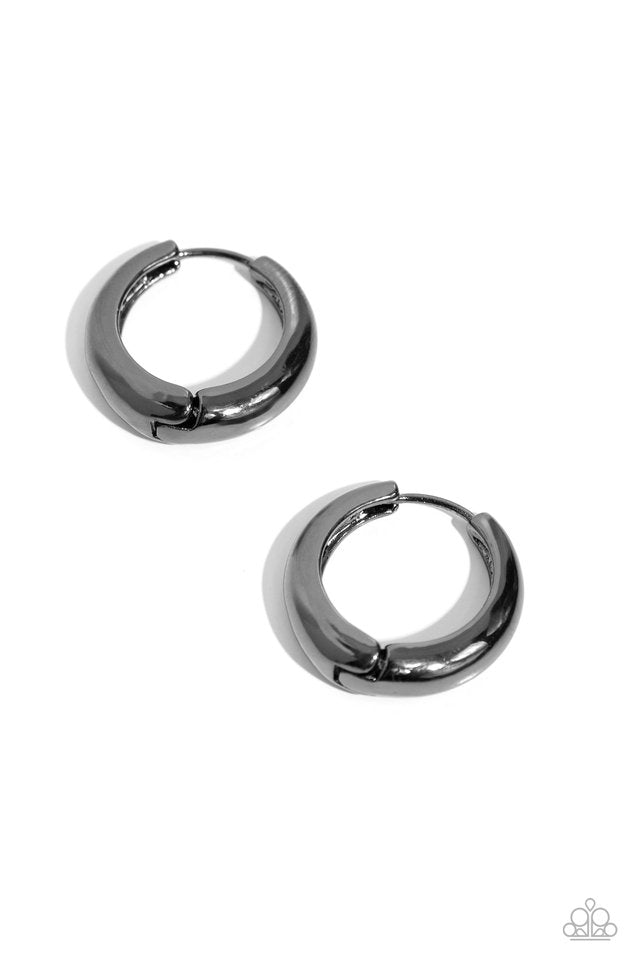 Streamlined Status - Black - Paparazzi Earring Image