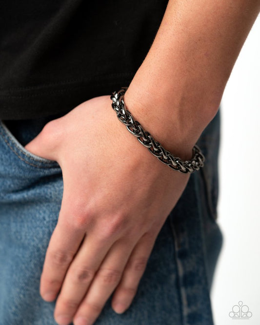 Effortlessly Edgy - Black - Paparazzi Bracelet Image