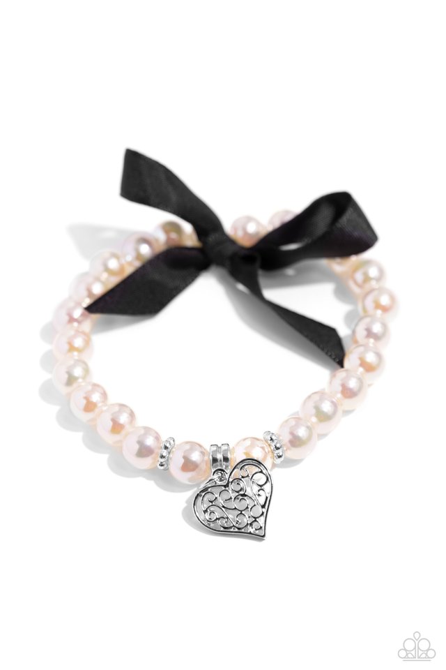 Prim and Pretty - Black - Paparazzi Bracelet Image