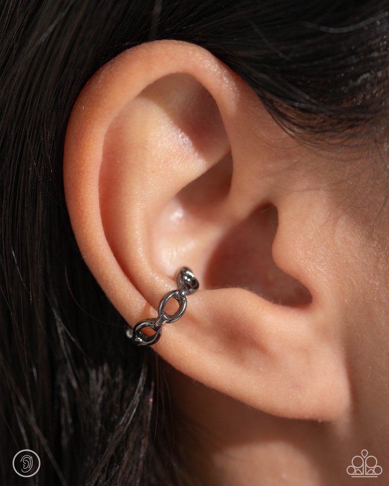 Mandatory Musings - Black - Paparazzi Earring Image