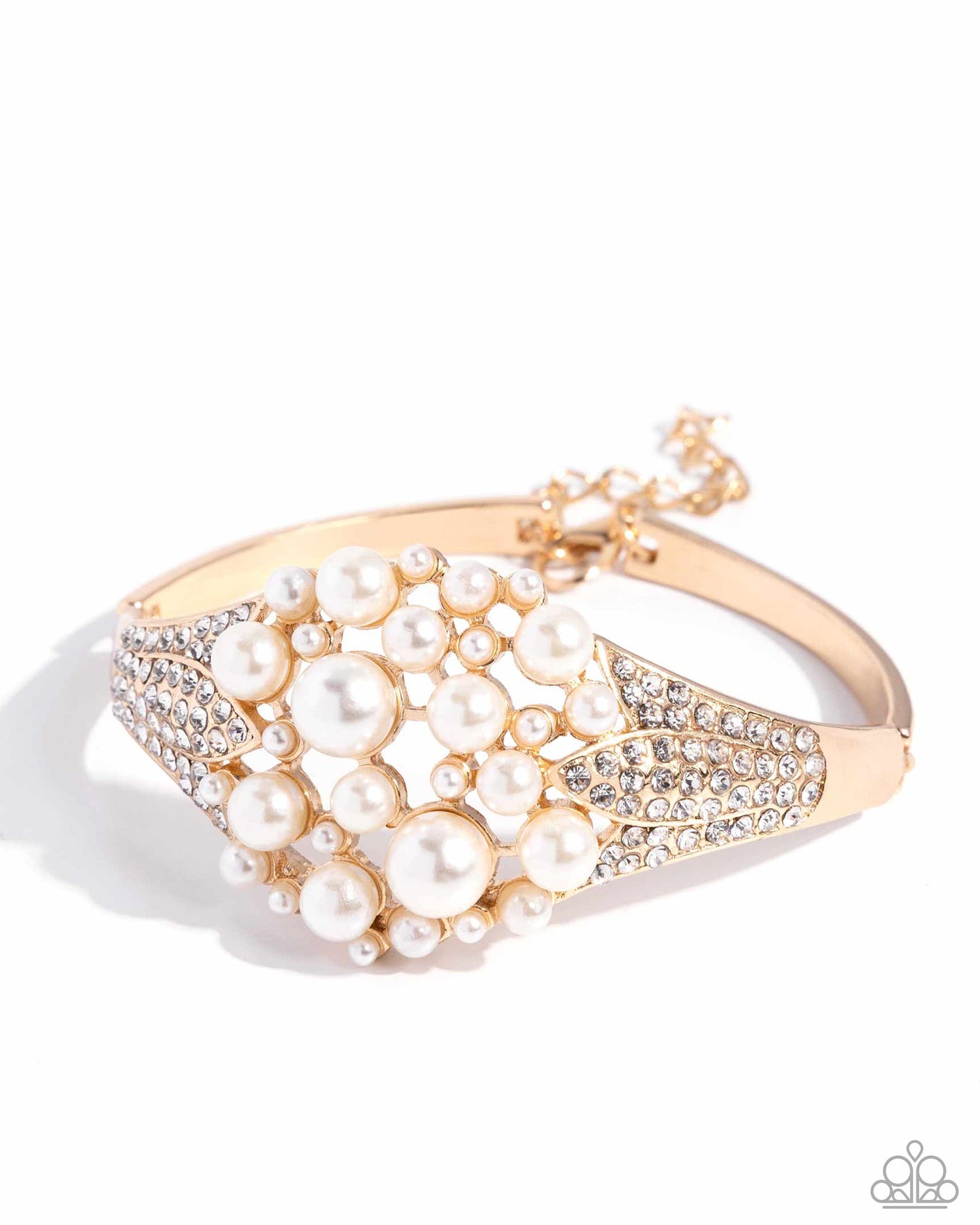 Paparazzi Bracelet ~ Royal Red Carpet - Gold