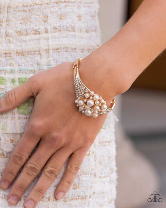 Paparazzi Bracelet ~ Royal Red Carpet - Gold
