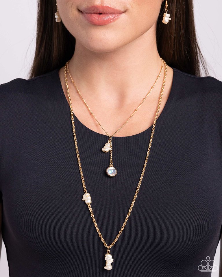 Leisurely Layered - Gold - Paparazzi Necklace Image