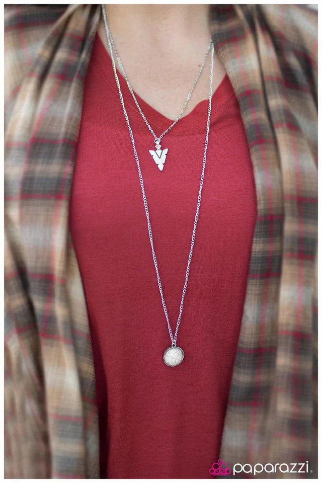 Paparazzi Necklace ~ Southern Style - White