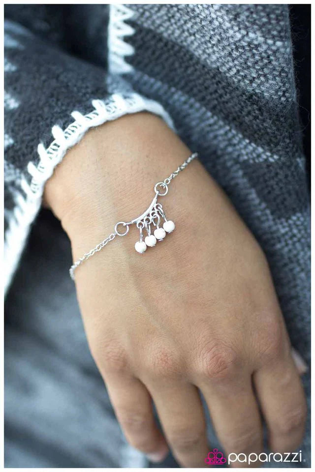 Paparazzi Bracelet ~ Keepin It Country - White