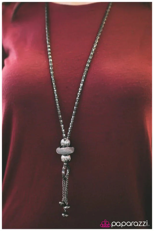 Paparazzi Necklace ~ Sliding By - Black