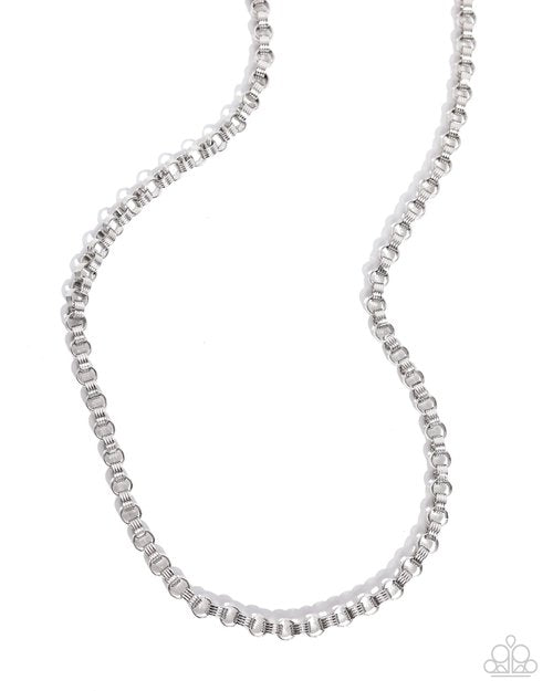 Linked Lounge - Silver - Paparazzi Necklace Image