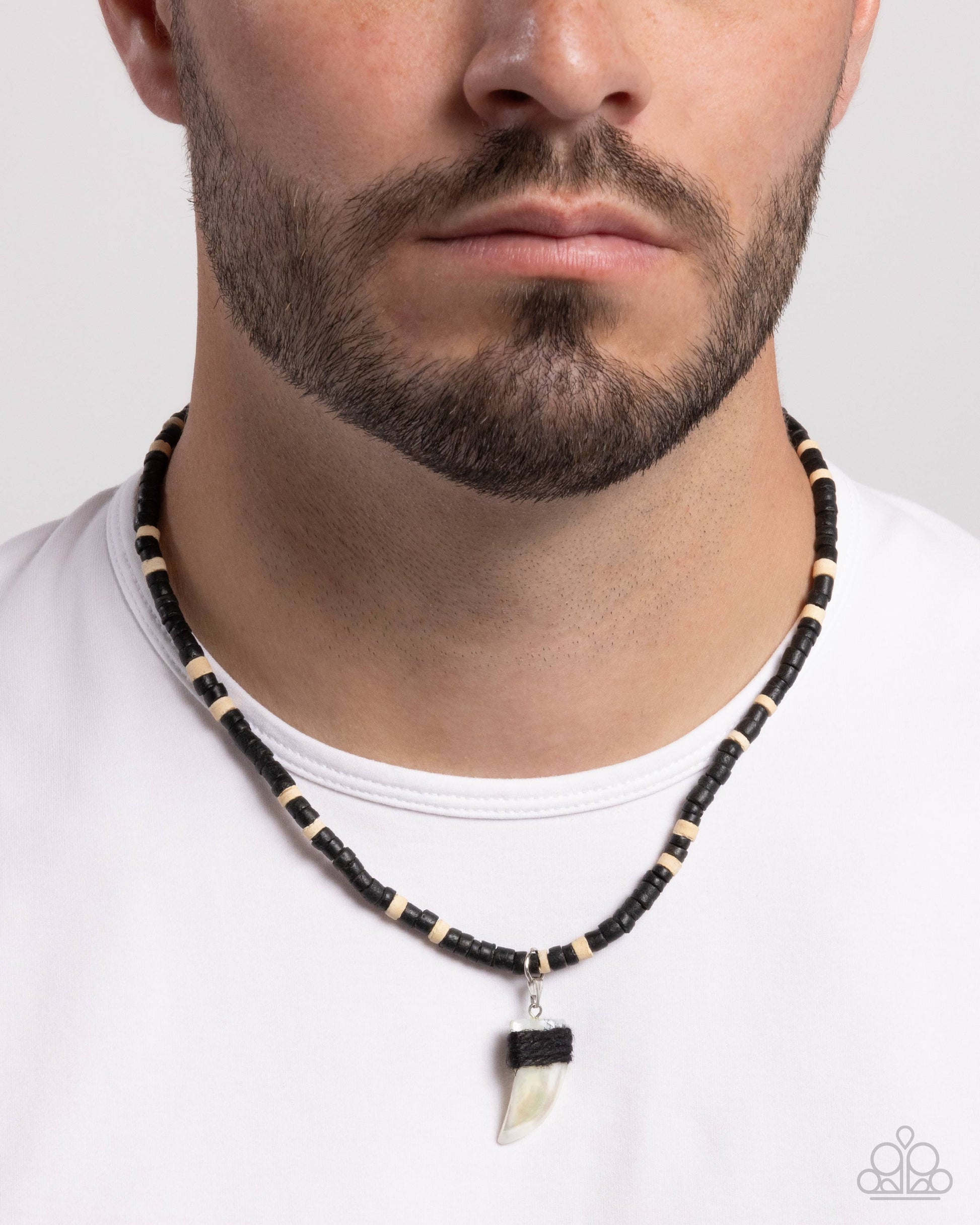 Shark Tooth Statement - Black - Paparazzi Necklace Image