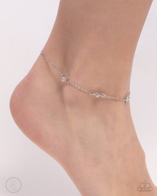 Love Me Hopeless - Paparazzi Bracelet Image