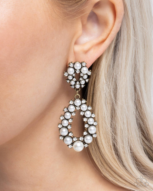 Dapper Debut - Brass - Paparazzi Earring Image