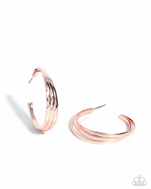 Layover Leader - Gold - Paparazzi Earring Image