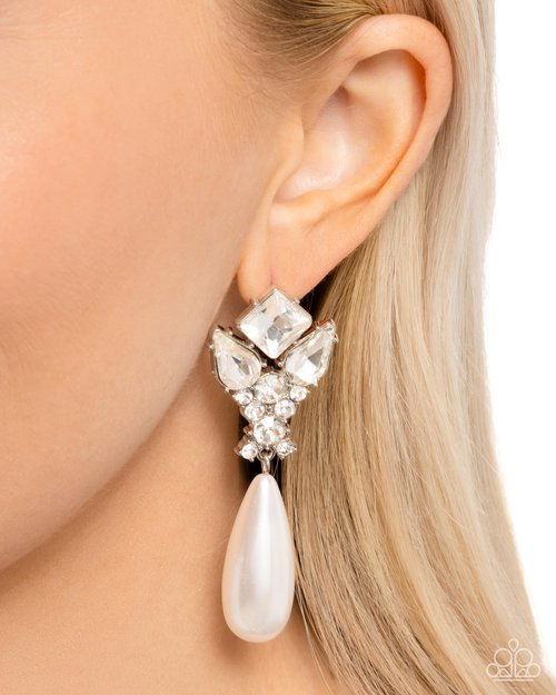 Pearly Promenade - White - Paparazzi Earring Image