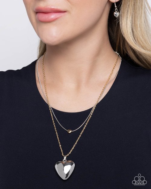 Halting Hearts - Paparazzi Necklace Image