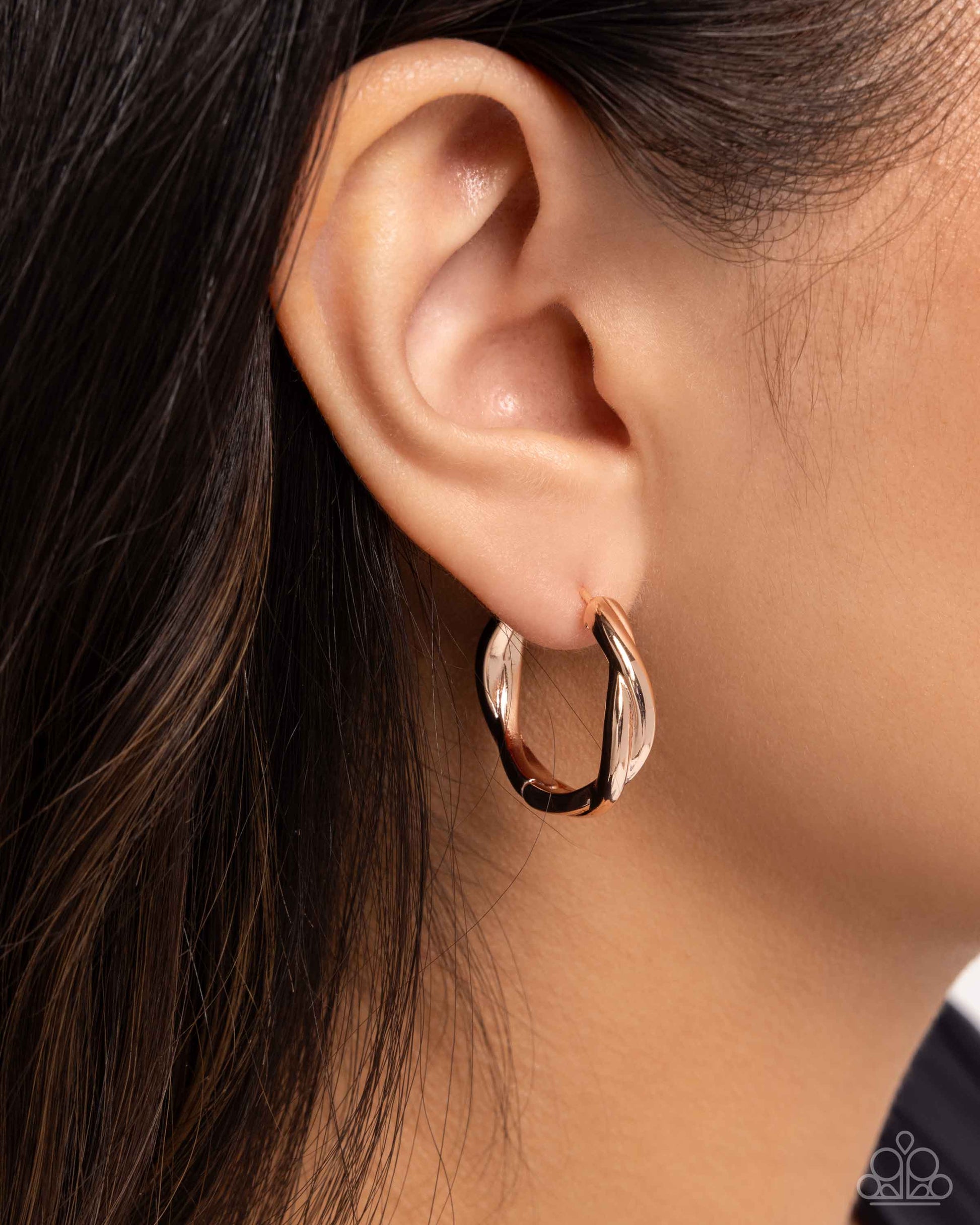 Genuine Glitz - Paparazzi Earring Image