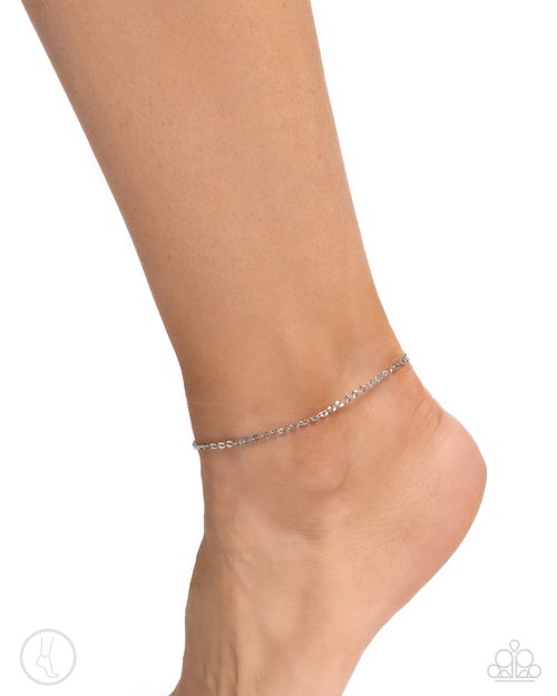 Pampered Pondering - Silver - Paparazzi Bracelet Image