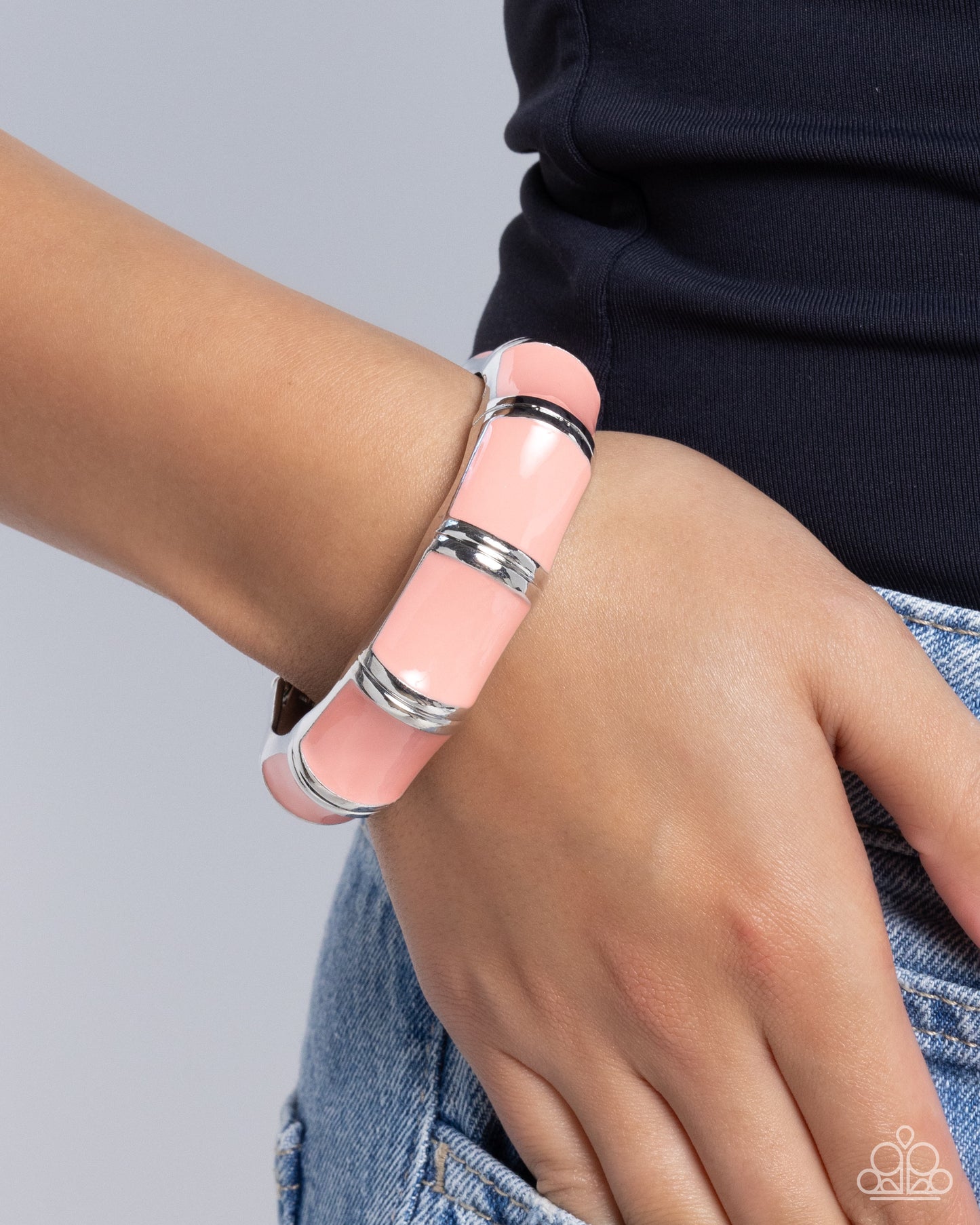 Pearlized Promise - Paparazzi Bracelet Image