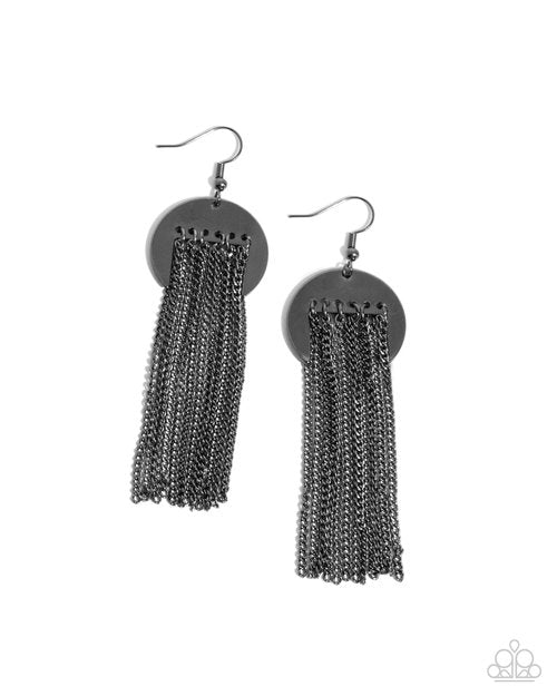 Levitating Leader - Black - Paparazzi Earring Image