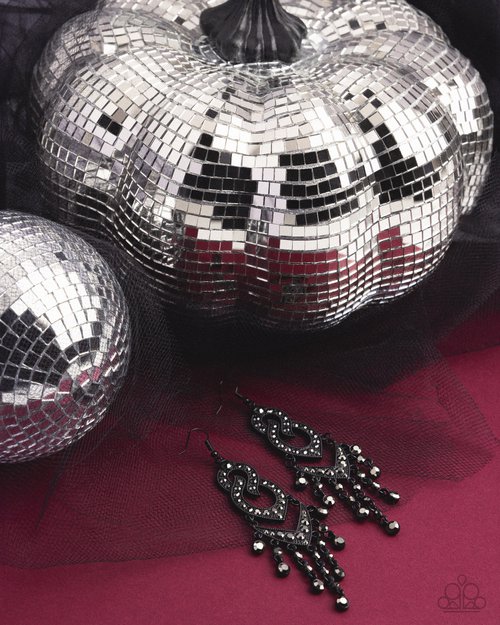 Pristine Precipitation - Paparazzi Earring Image