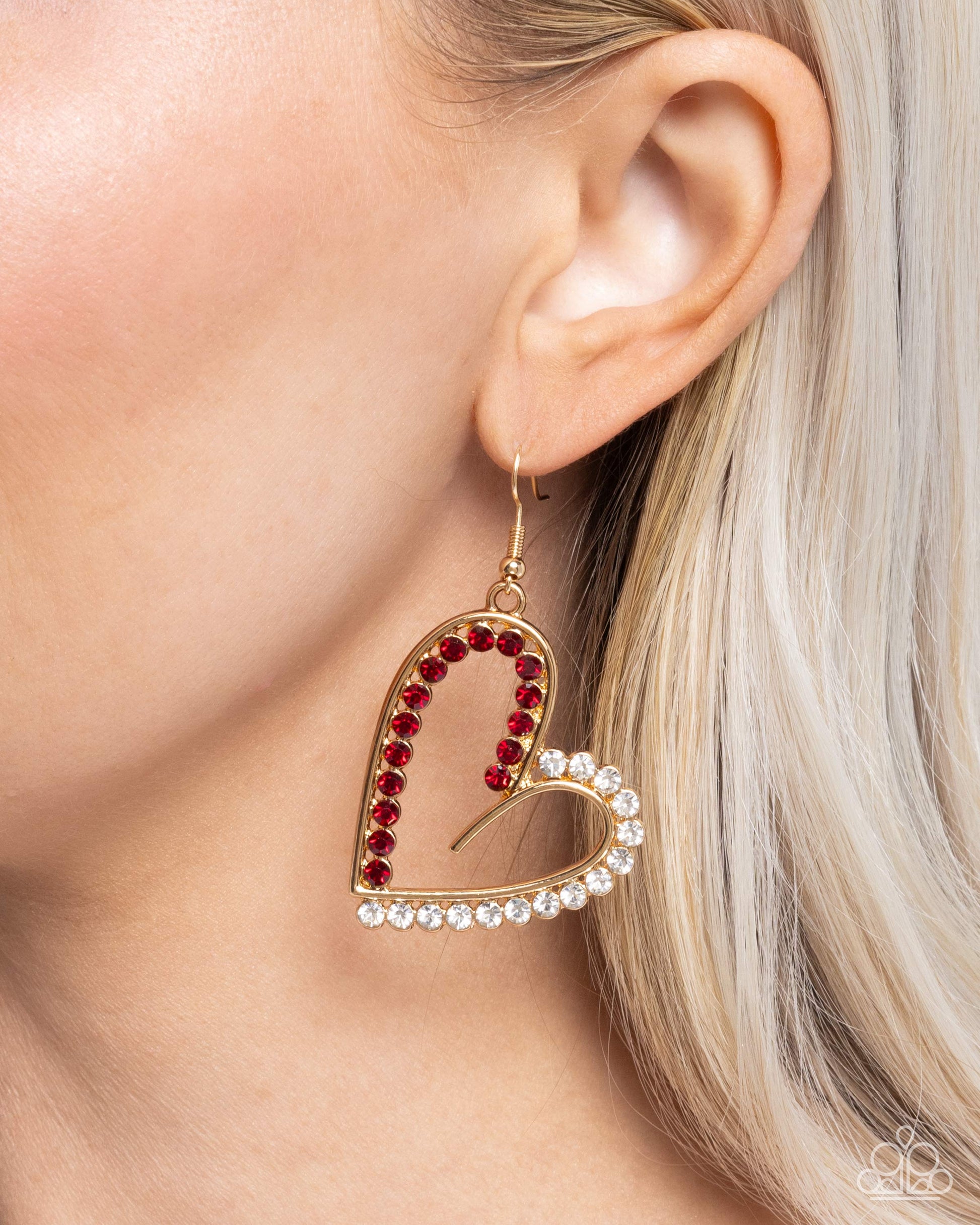 Tender Tendency - Gold - Paparazzi Earring Image