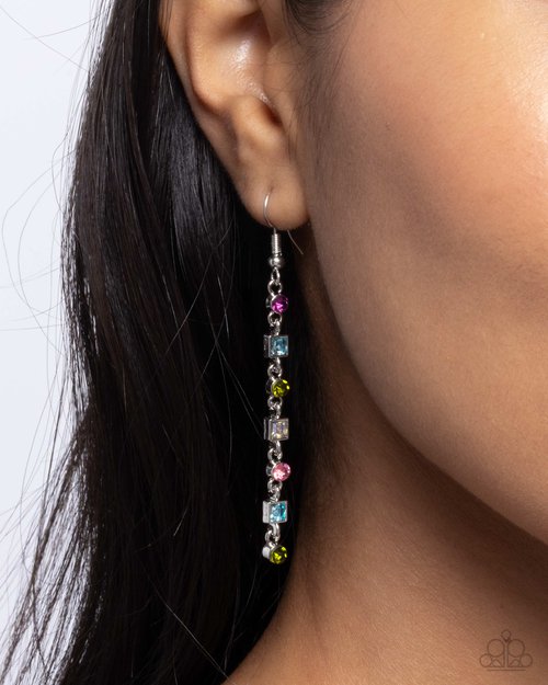 Square Slope - Paparazzi Earring Image