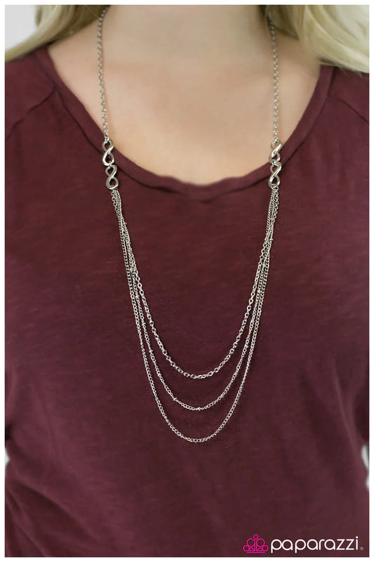 Paparazzi Necklace ~ Limitless - Silver