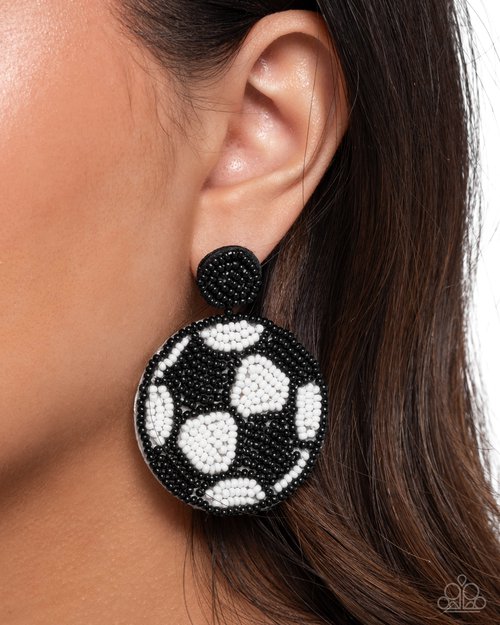 Grand Goalkeeper - Black - Paparazzi Earring Image