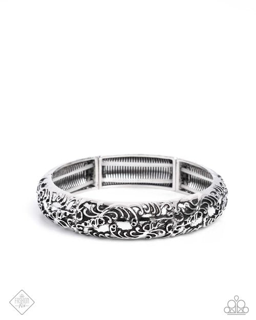 Enchanting Entrant - Paparazzi Bracelet Image