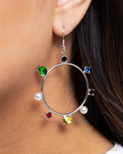 Tailored Treasure - Paparazzi Earring Image