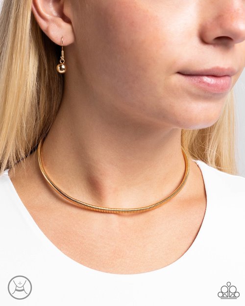 Captivating Choker - Gold - Paparazzi Necklace Image