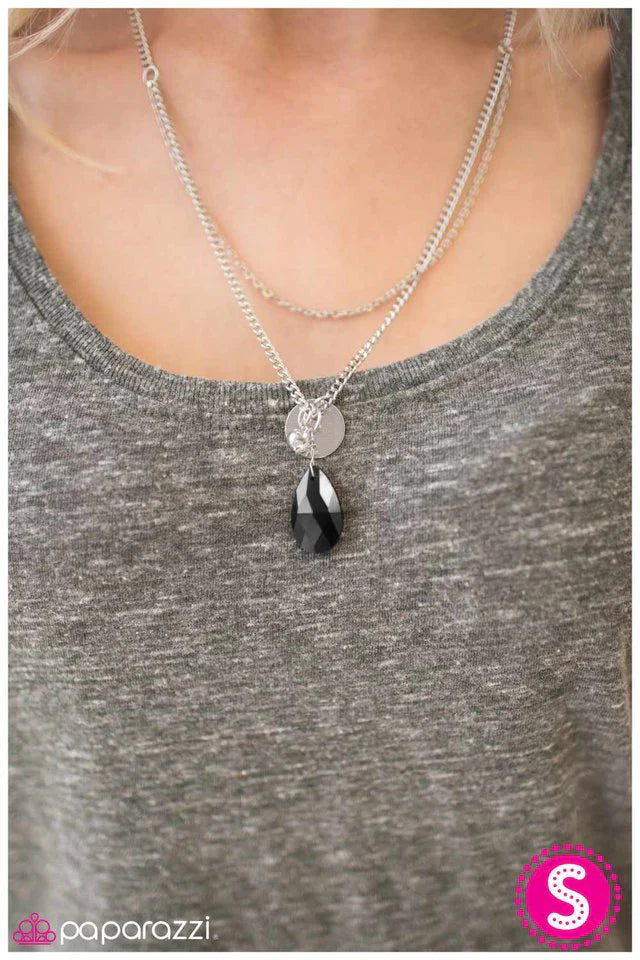 Paparazzi Necklace ~ Viva Las Vegas - Black