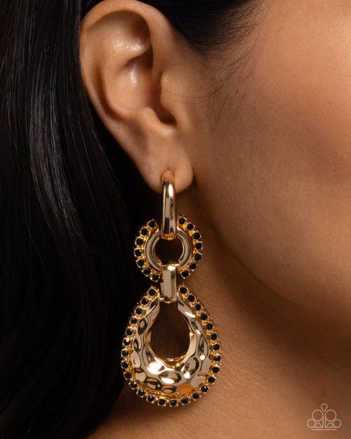 Hammered Highway - Black - Paparazzi Earring Image