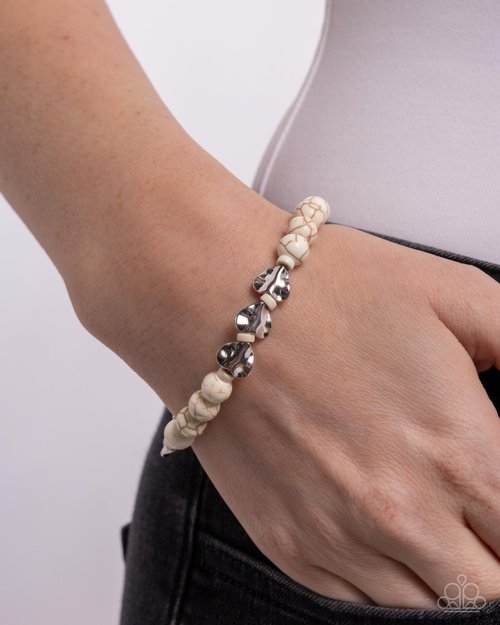 Festival Fling - White - Paparazzi Bracelet Image