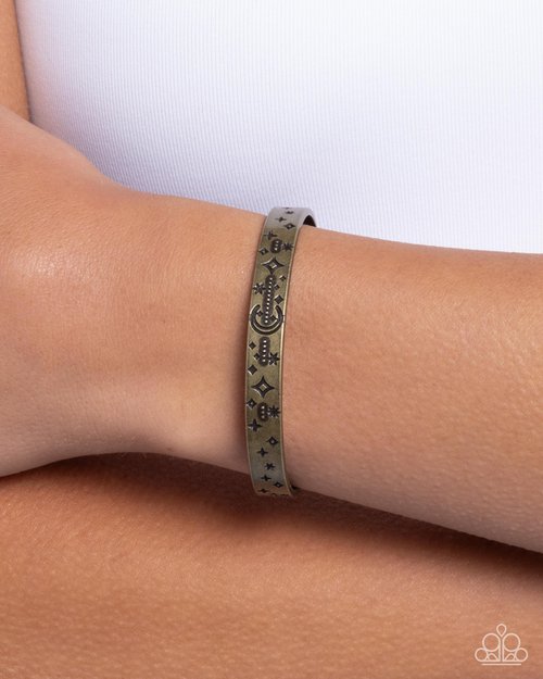 Celestial Captain - Brass - Paparazzi Bracelet Image